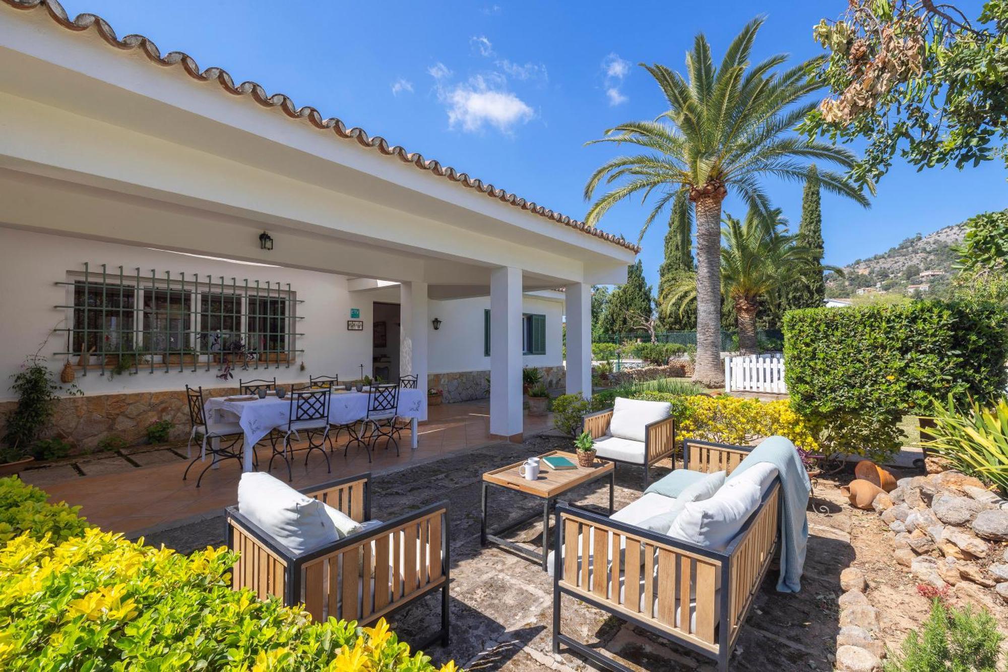 Ideal House For Two Families With Pool And Barbecue Vakantiehuis Plamanyola