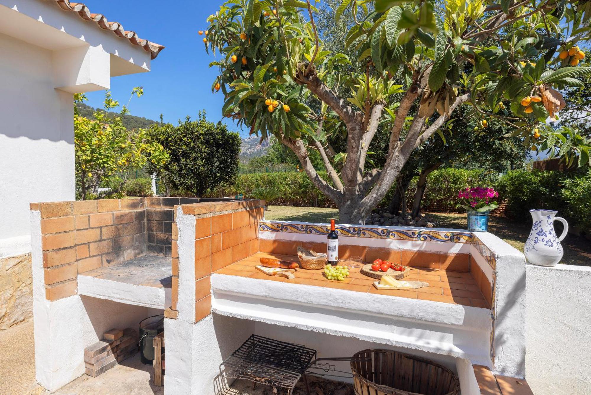 Ideal House For Two Families With Pool And Barbecue Vakantiehuis Plamanyola