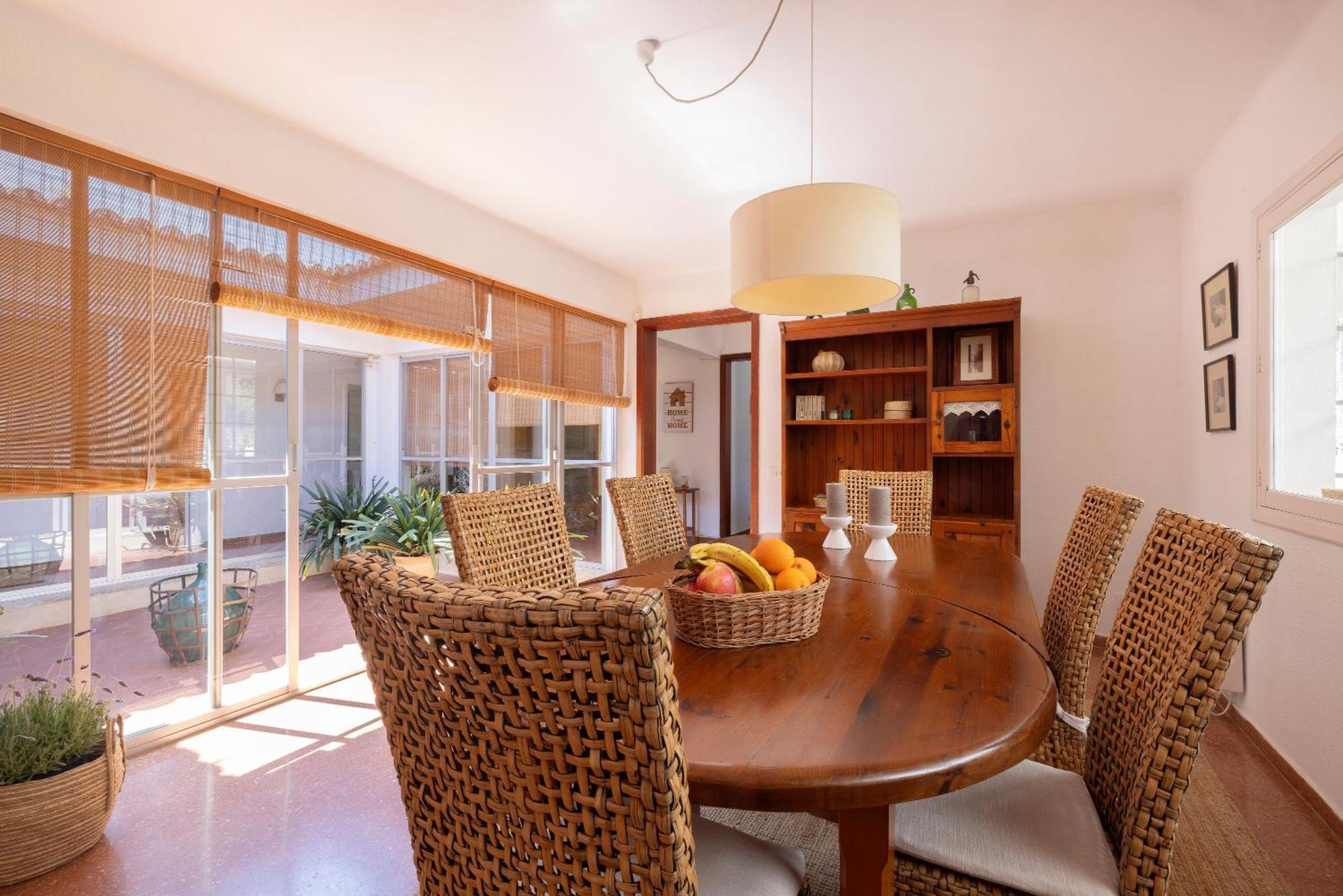 Ideal House For Two Families With Pool And Barbecue Vakantiehuis Plamanyola