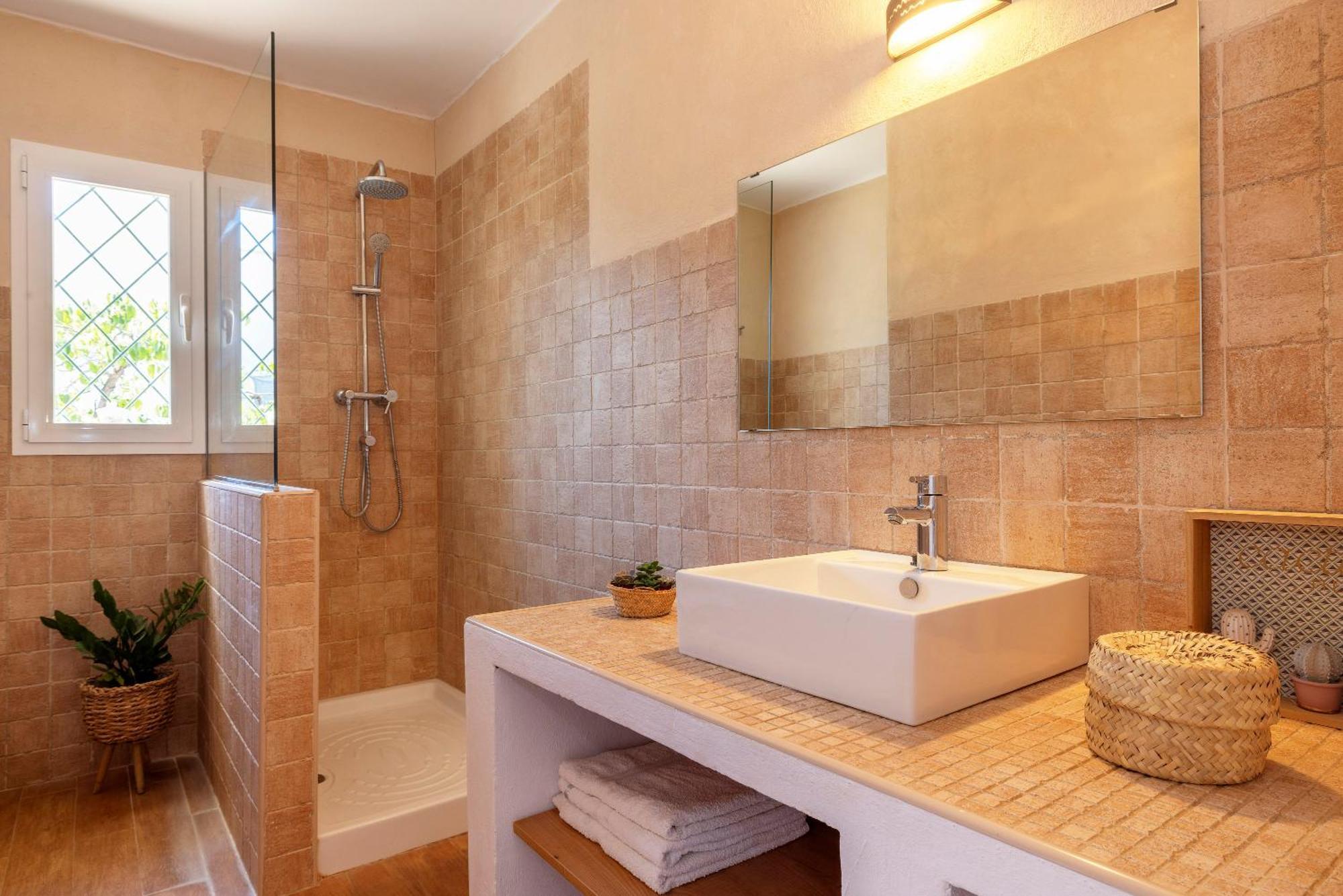 Ideal House For Two Families With Pool And Barbecue * Plamanyola